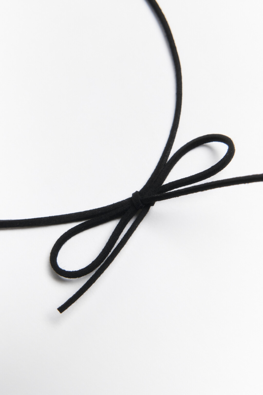 Колье-шнурок на шею с бантом - цвет серый - 2