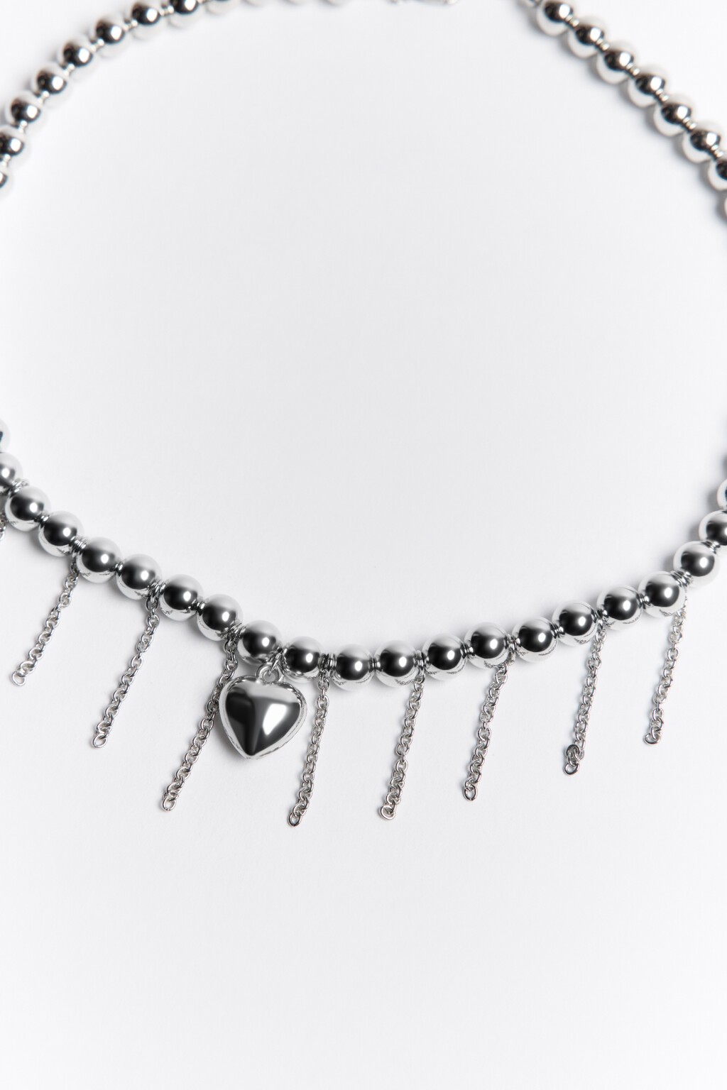 Цепочка с металлическими бусинами и подвеской - цвет серый - 2