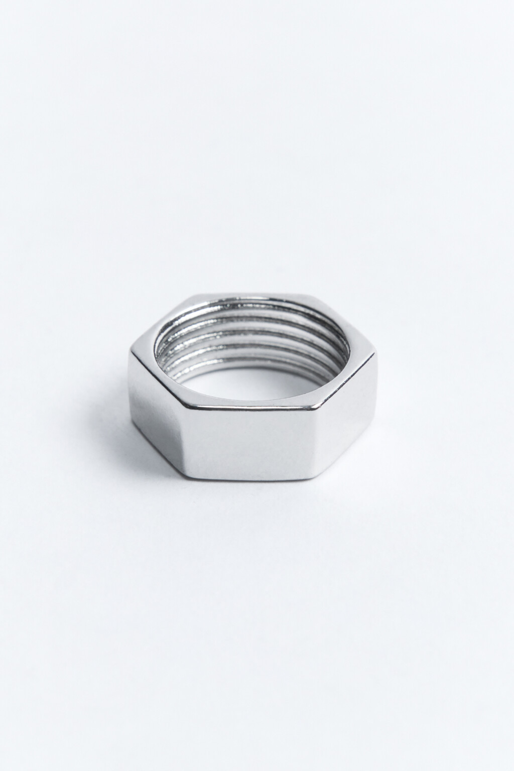 Кольцо серебристое в виде гайки - цвет серый - 1