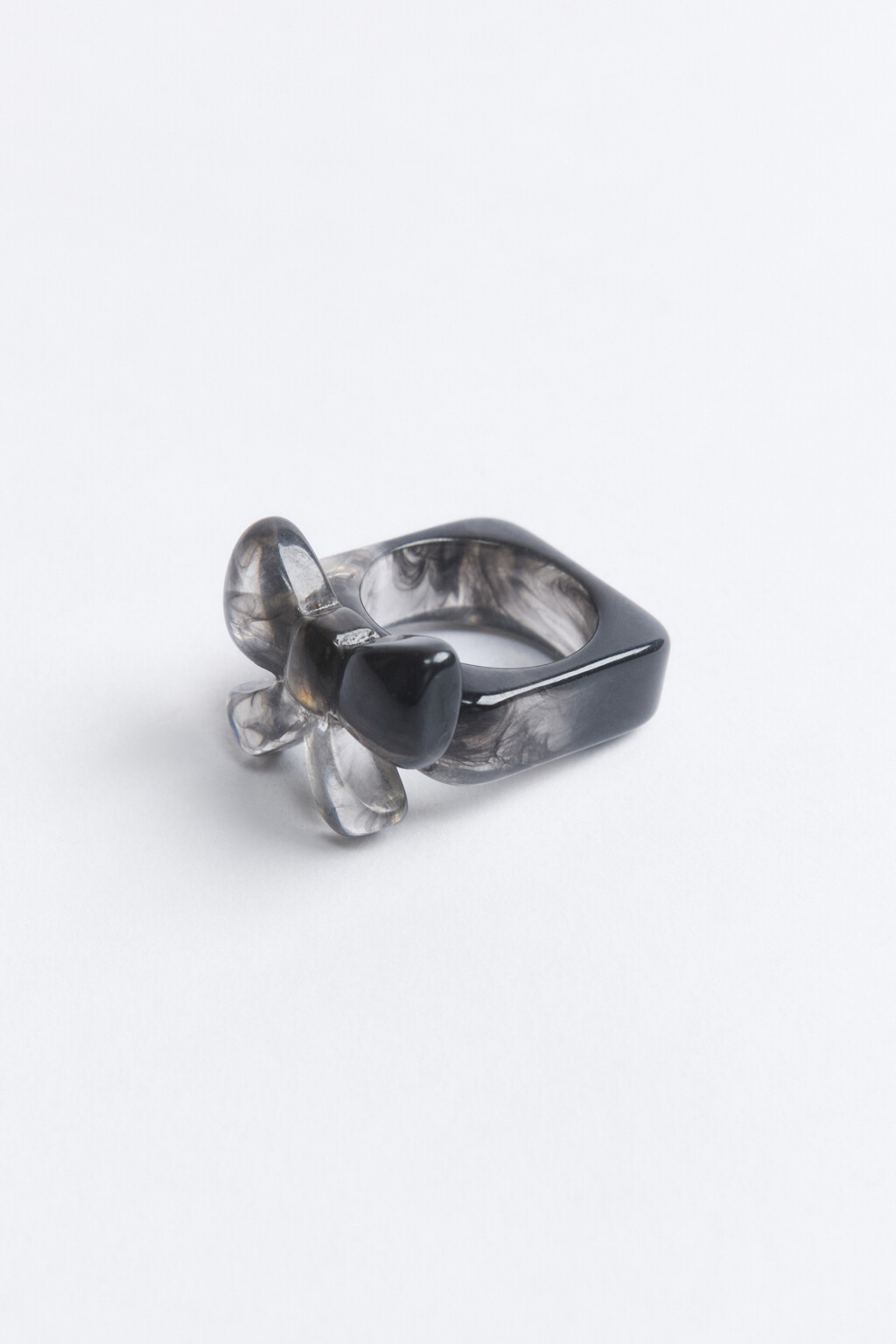 Кольцо массивное с градиентным эффектом - цвет серый - 2