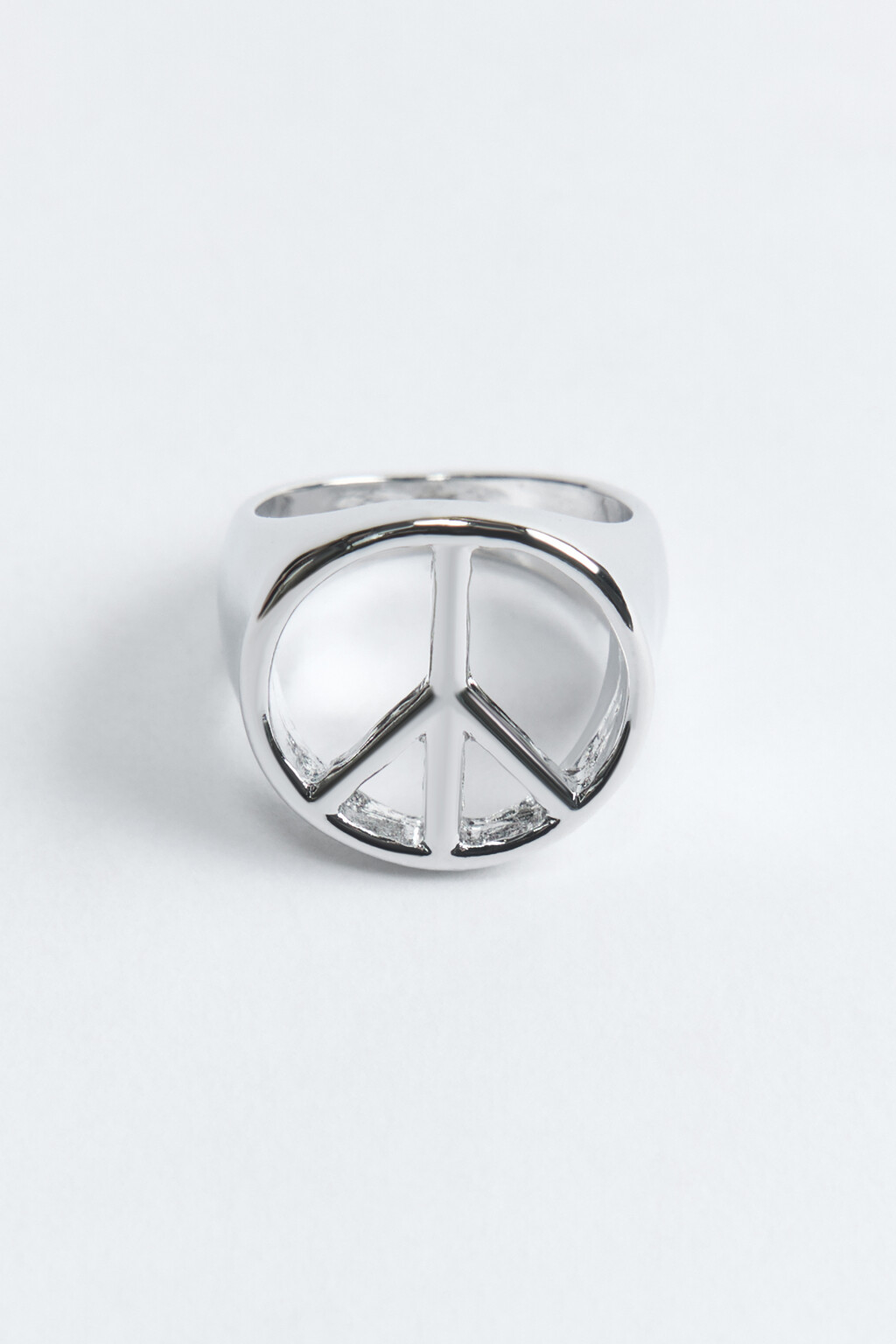 Кольцо серебристое со знаком peace - цвет серый - 1