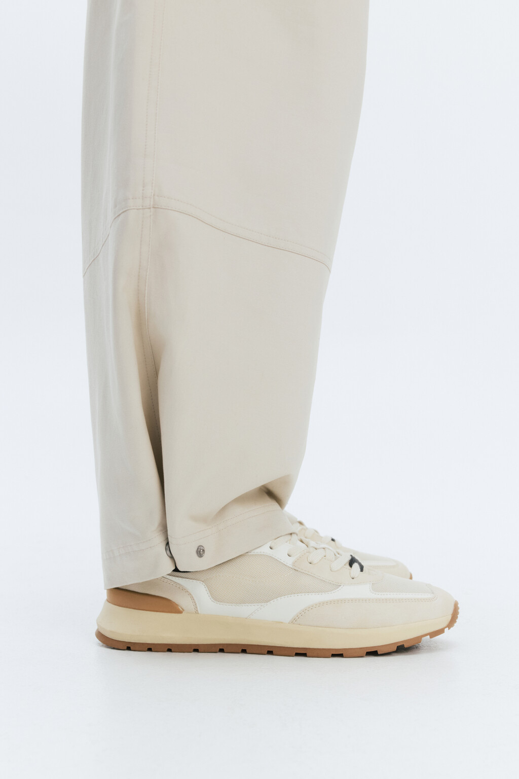 Кроссовки низкие с текстильными вставками - цвет бежевый - 9