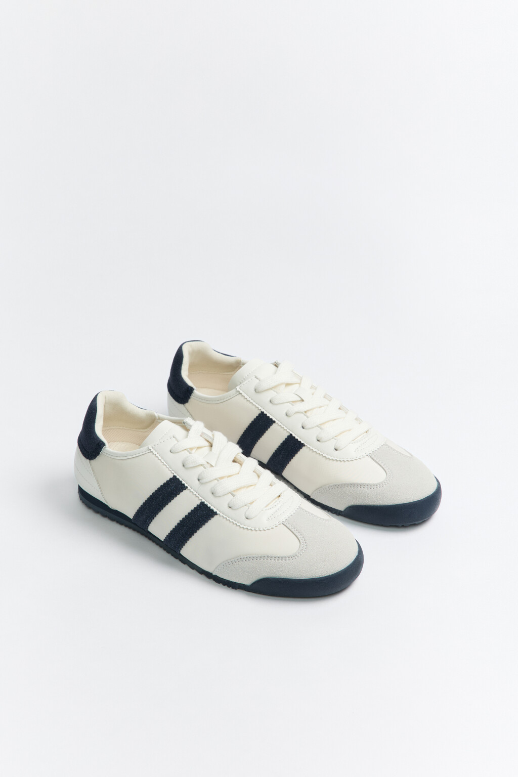 Кроссовки текстильные на плоской подошве - цвет бежевый - 3