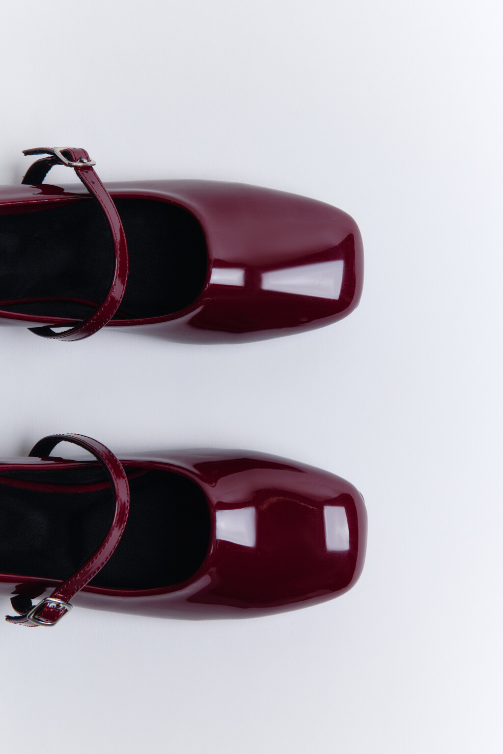 Балетки с тонким ремешком - цвет бордовый - 4