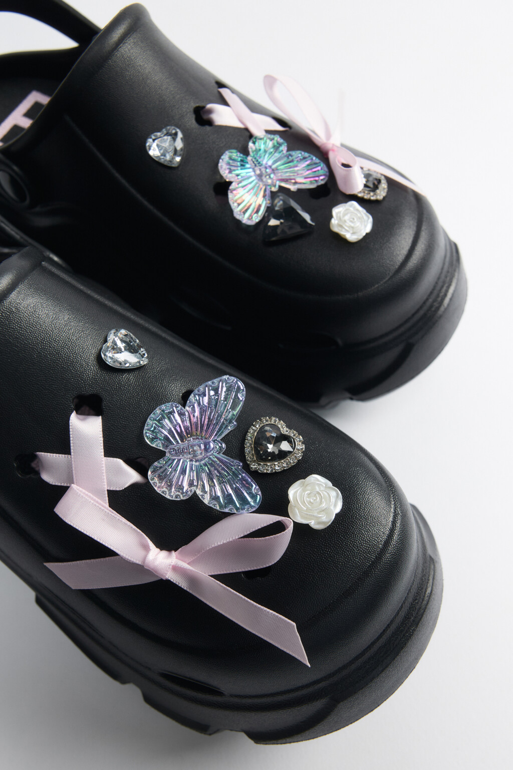 Сабо на платформе с ремешком и бантиками - цвет черный - 5