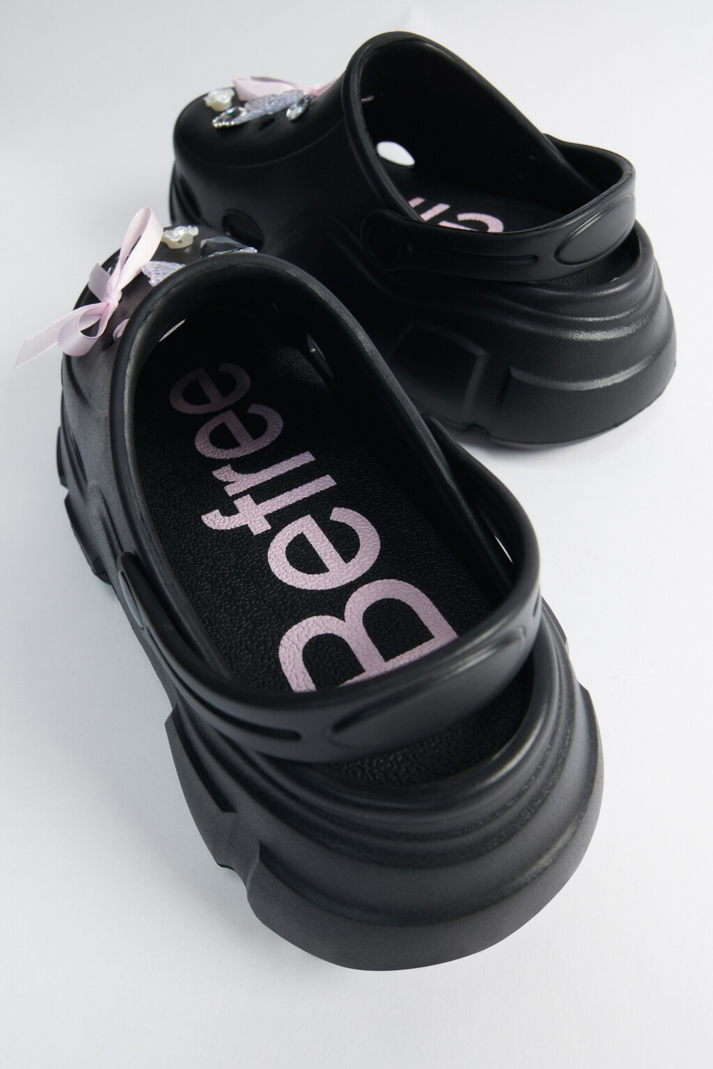 Сабо на платформе с ремешком и бантиками - цвет черный - 6