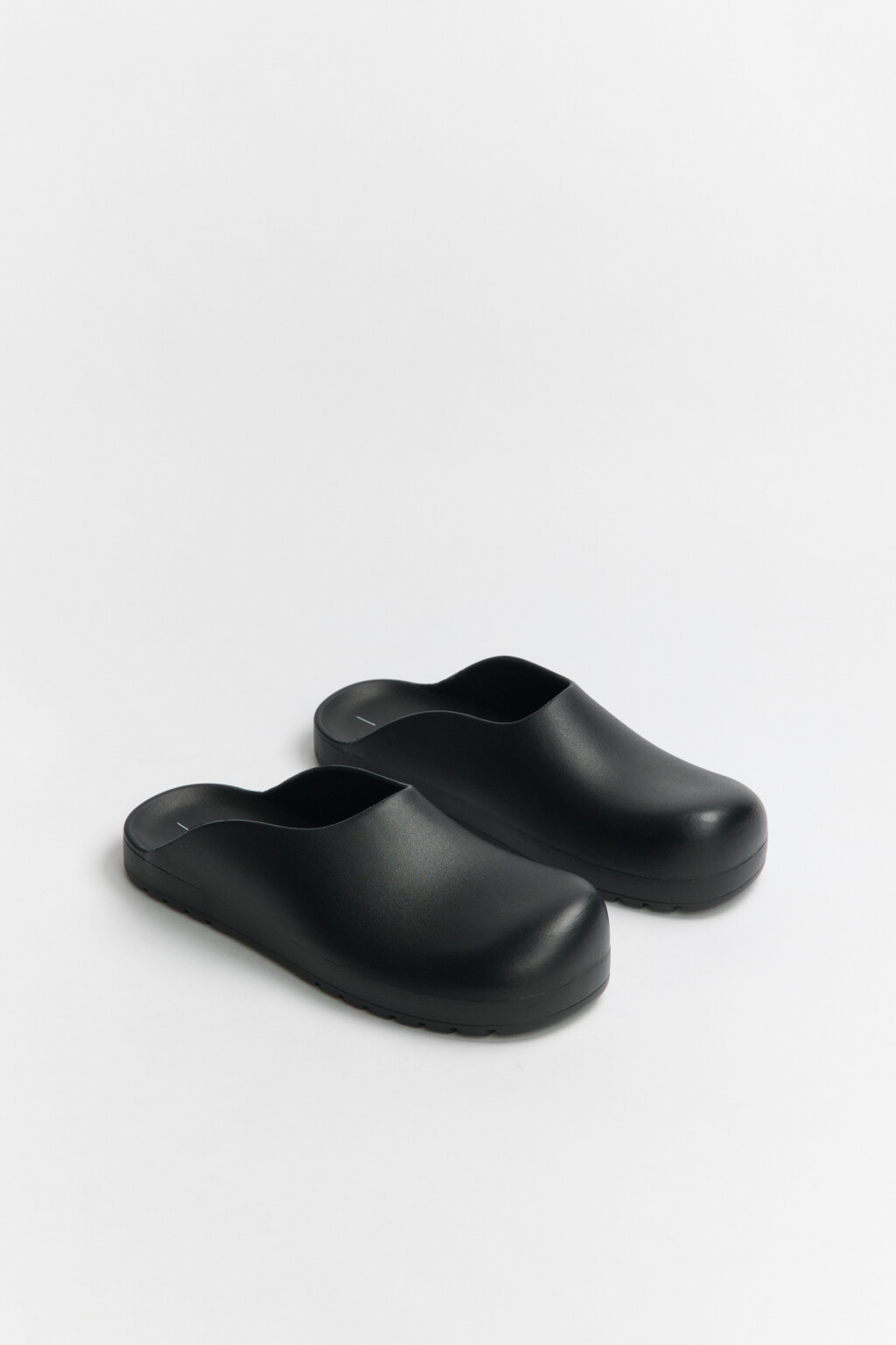 Сабо унисекс закрытые - цвет черный - 3