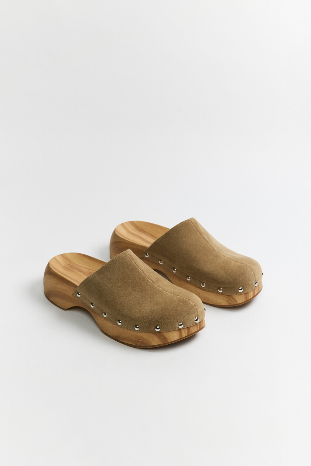 Сабо-клоги на платформе с заклепками - цвет бежевый - 5