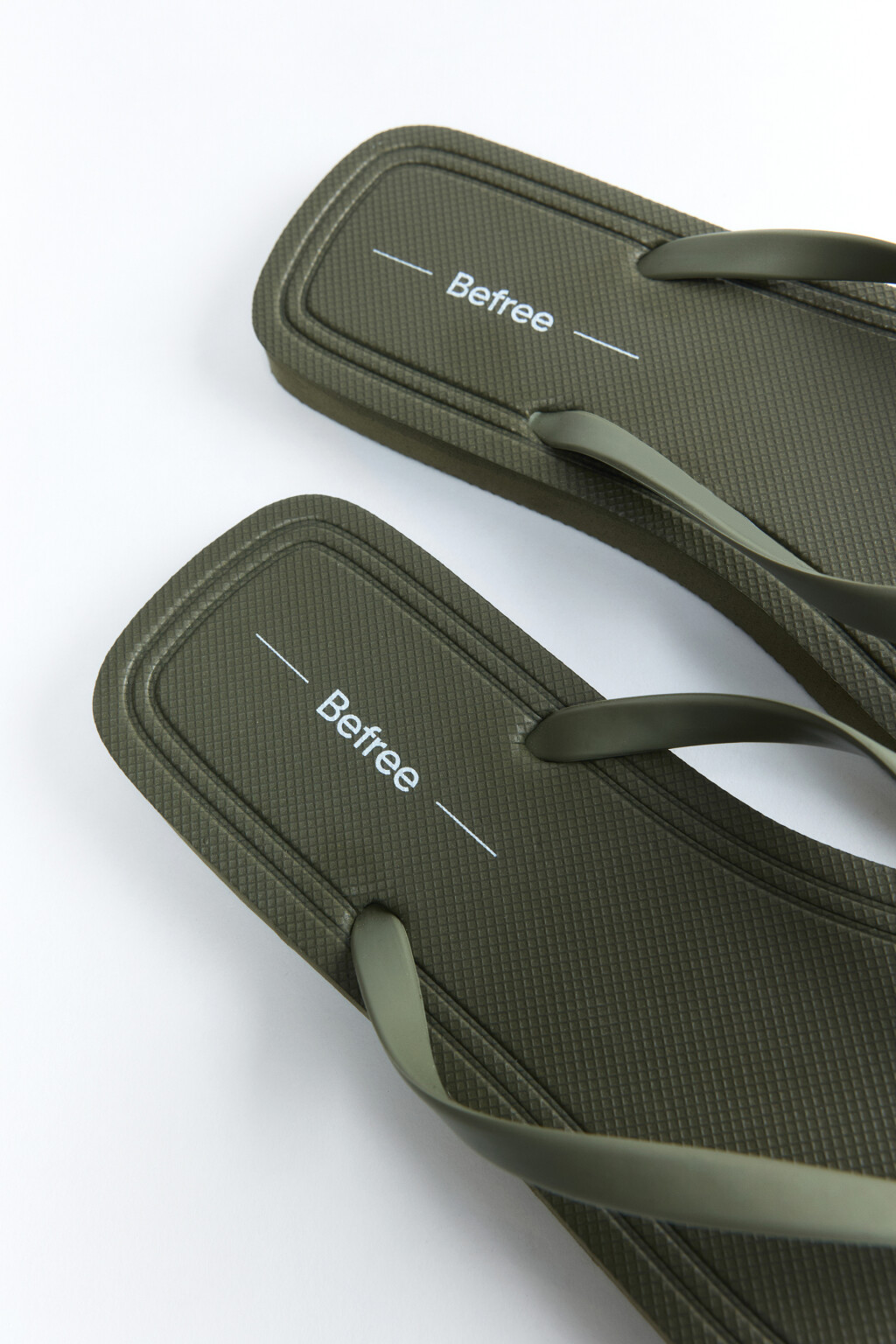 Сабо-вьетнамки на плоской подошве с перемычкой - цвет зеленый - 4