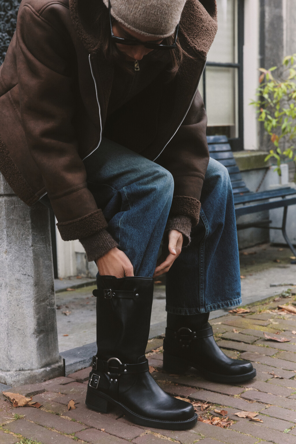 Сапоги с пряжками в байкерском стиле - цвет черный - 9