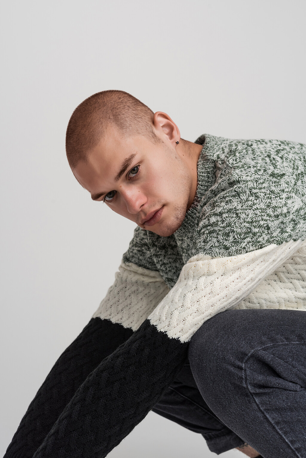 свитер полосатый крупной вязки - цвет зеленый - 1