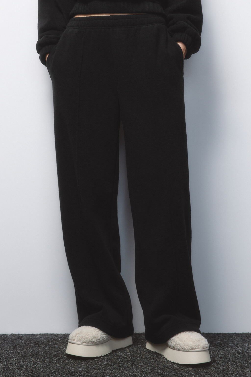Брюки широкие теплые из флиса - цвет черный - 2