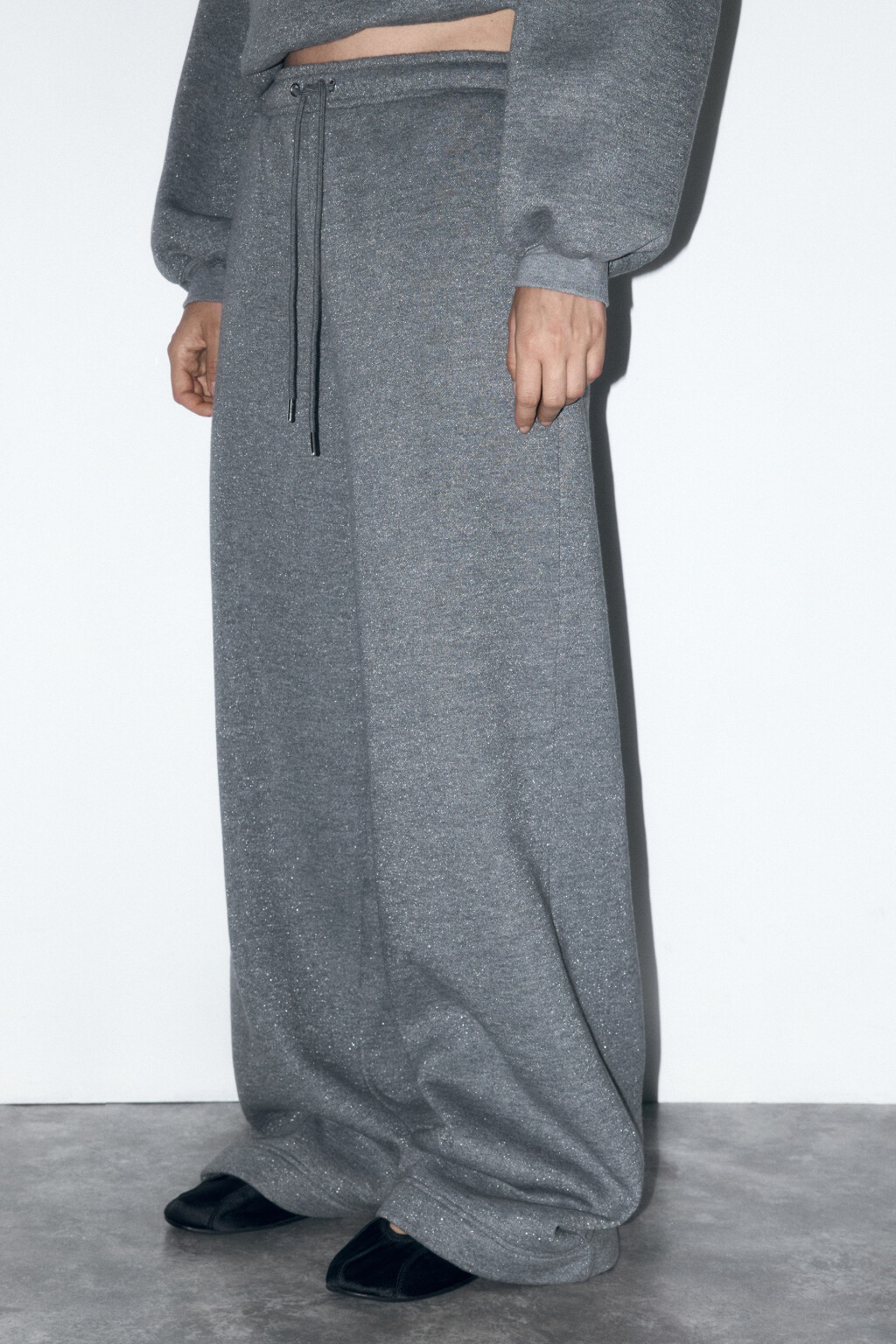 Брюки широкие трикотажные с люрексом - цвет серый - 3