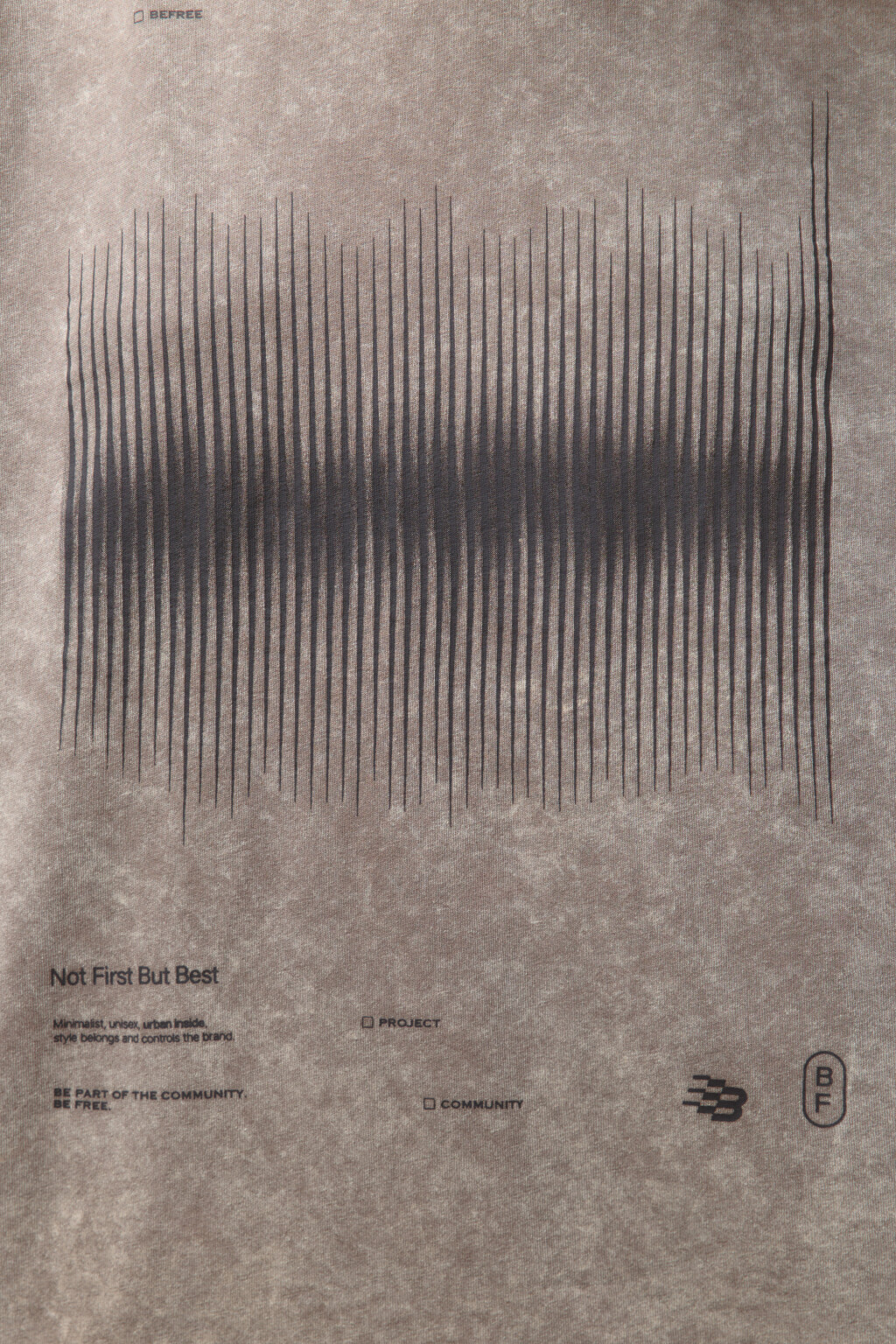 Футболка хлопковая с вареным эффектом и принтом - цвет белый - 7