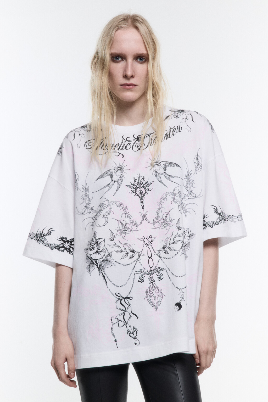 Футболка oversize хлопковая с тату-принтом - цвет белый - 2