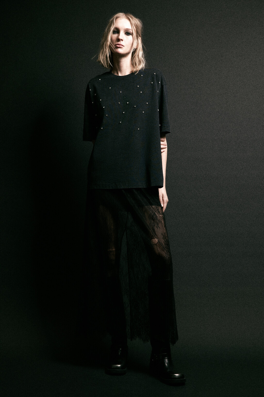 Футболка oversize хлопковая со стразами - цвет серый - 1