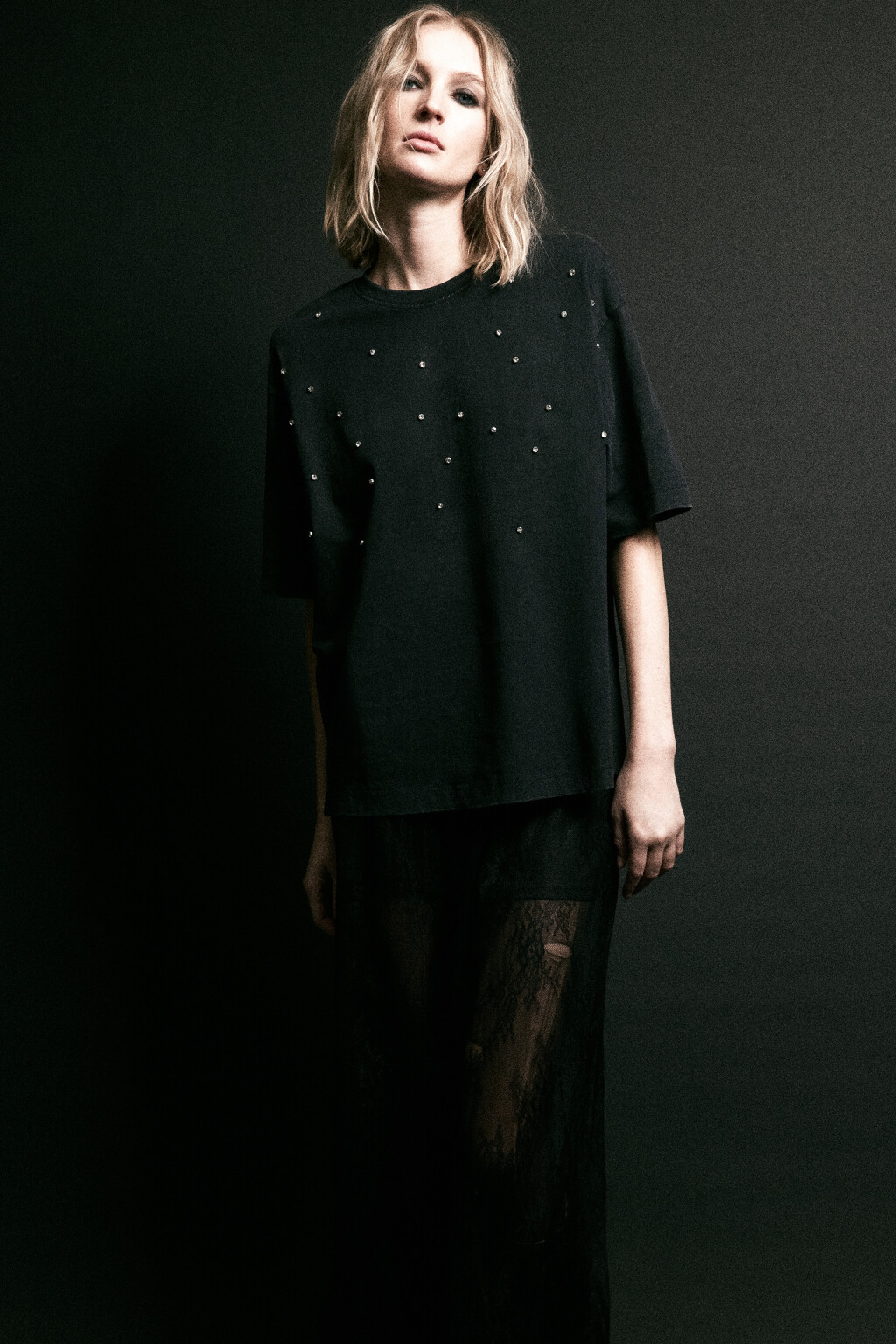 Футболка oversize хлопковая со стразами - цвет серый - 2