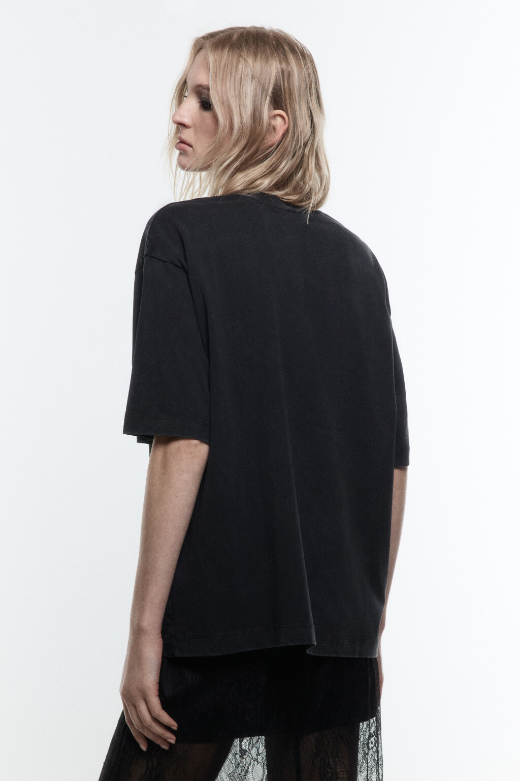 Футболка oversize хлопковая со стразами - цвет серый - 5