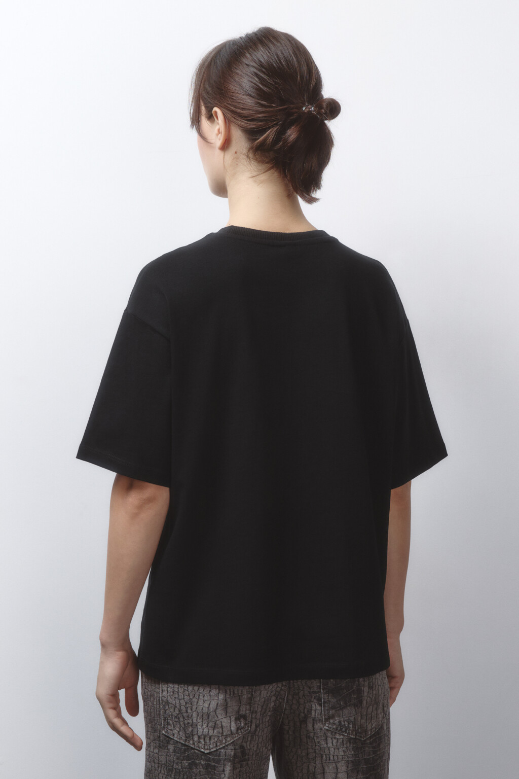 Футболка хлопковая из плотного трикотажа - цвет черный - 4