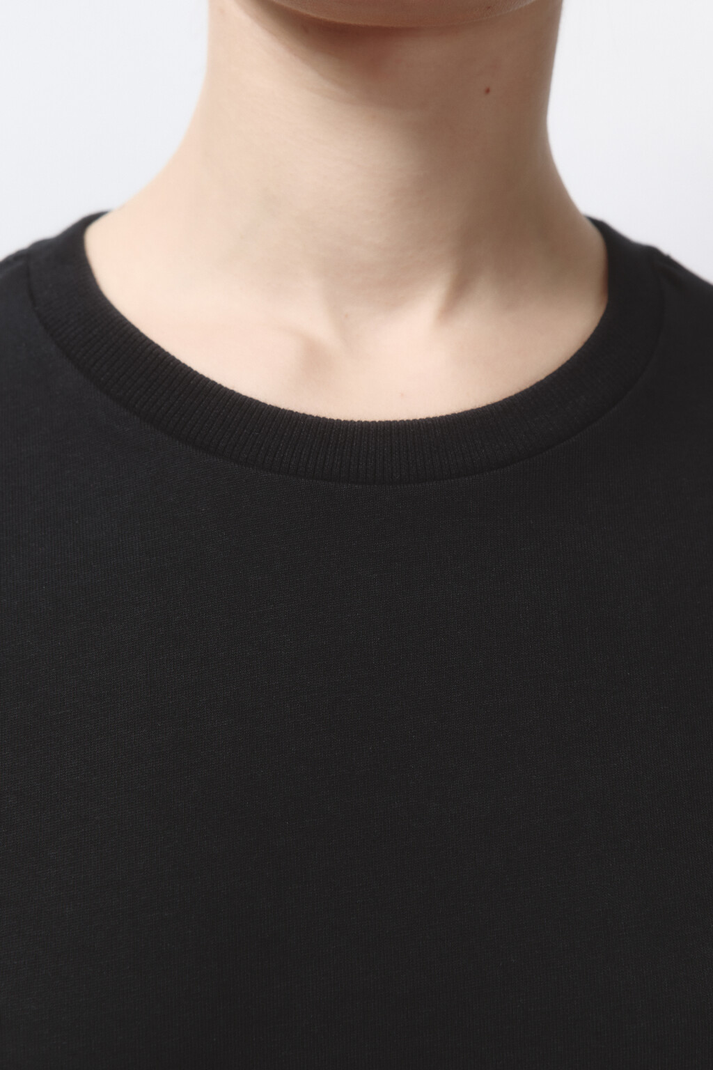 Футболка хлопковая из плотного трикотажа - цвет черный - 6