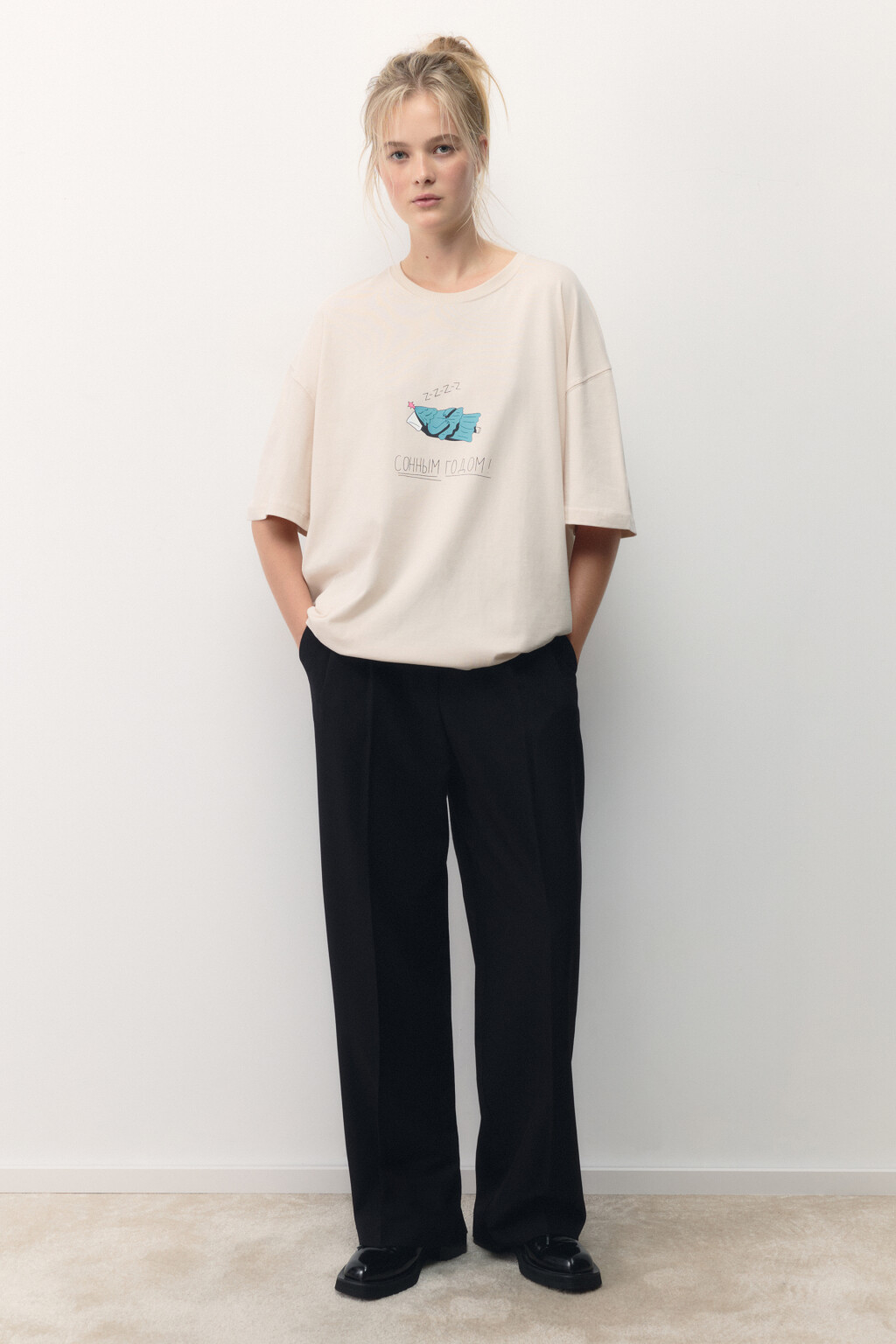 Футболка унисекс с новогодним принтом Bang! Bang! - цвет бежевый - 6