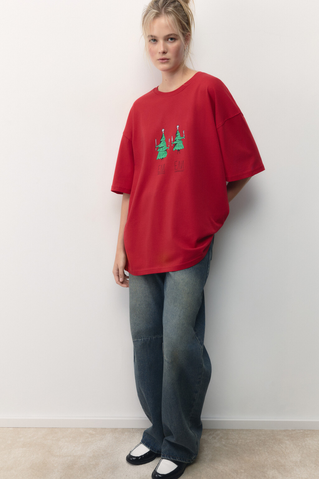 Футболка унисекс с новогодним принтом Bang! Bang! - цвет красный - 1