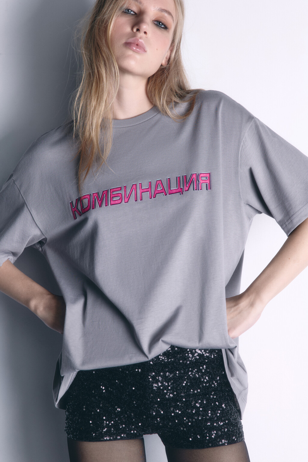 Футболка хлопковая с принтом-надписью - цвет серый - 2
