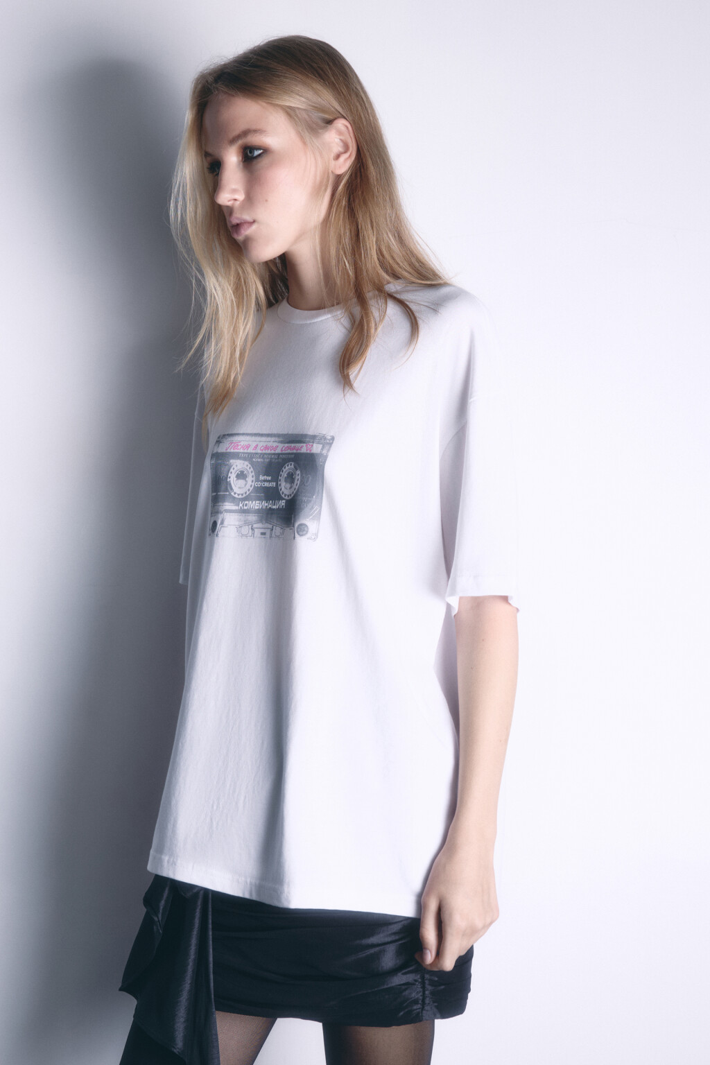 Футболка хлопковая с принтом-надписью - цвет белый - 3