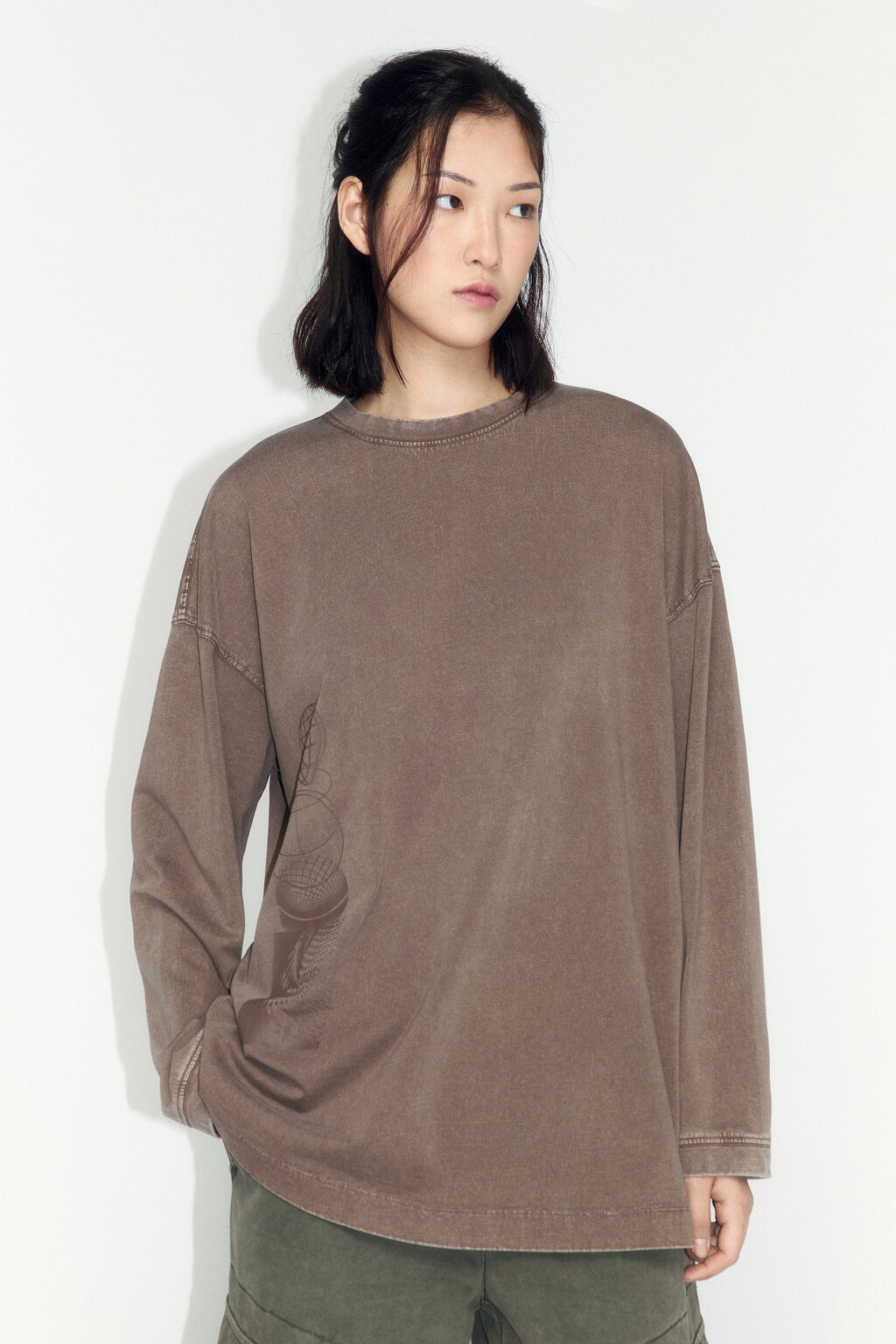 Лонгслив oversize хлопковый с принтом - цвет бежевый - 2