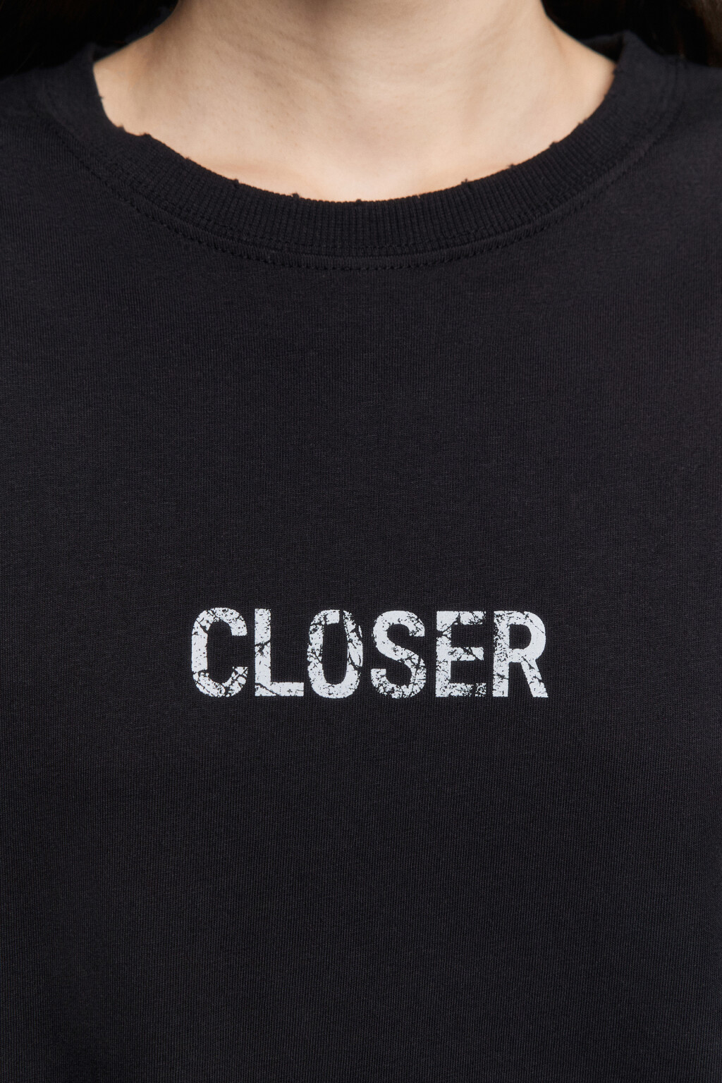 Лонгслив oversize с рукавами из сетки - цвет черный - 6