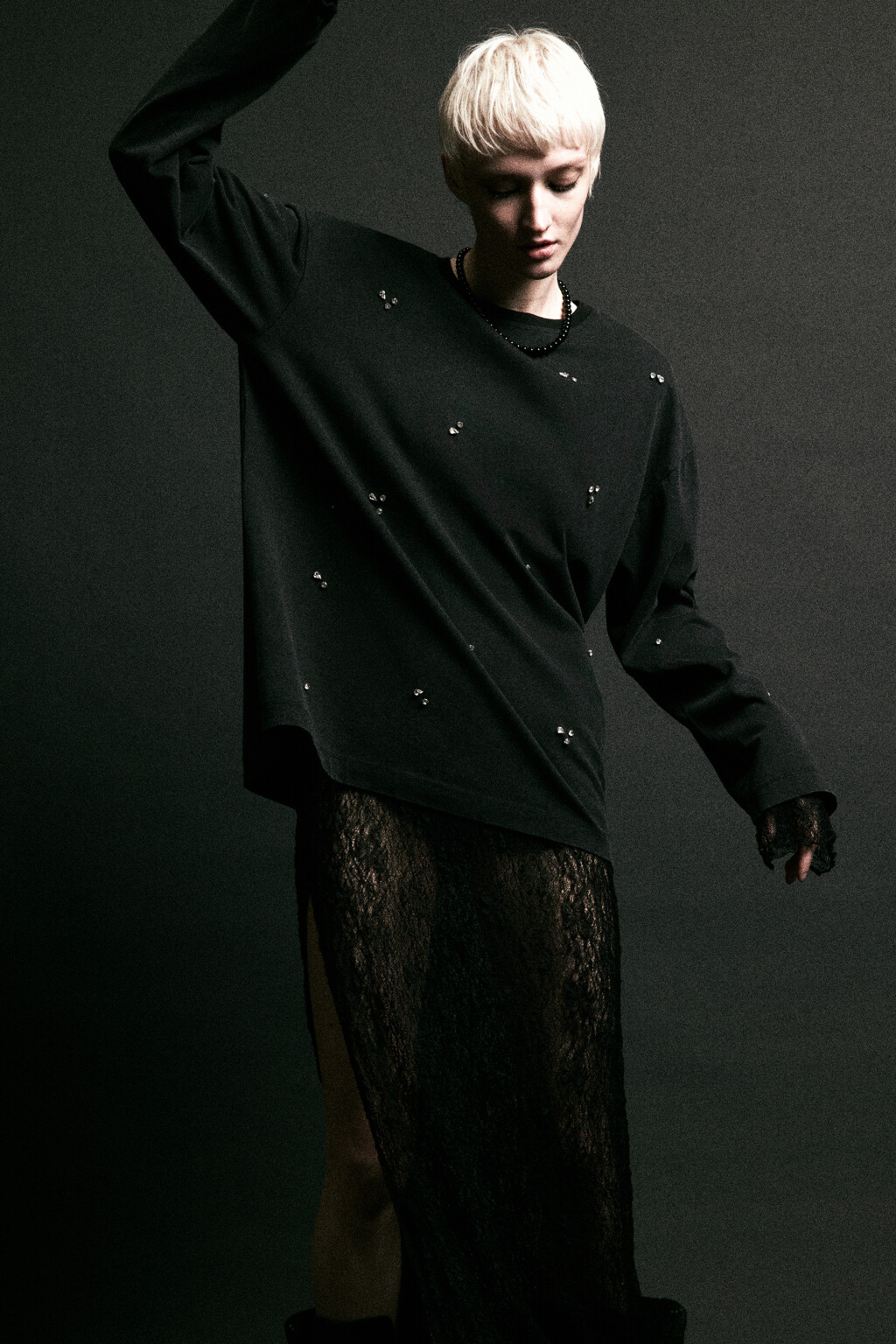 Лонгслив oversize хлопковый со стразами - цвет серый - 1