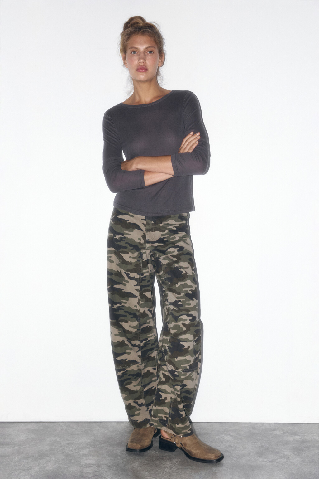 Лонгслив приталенный из тонкого хлопка - цвет серый - 5