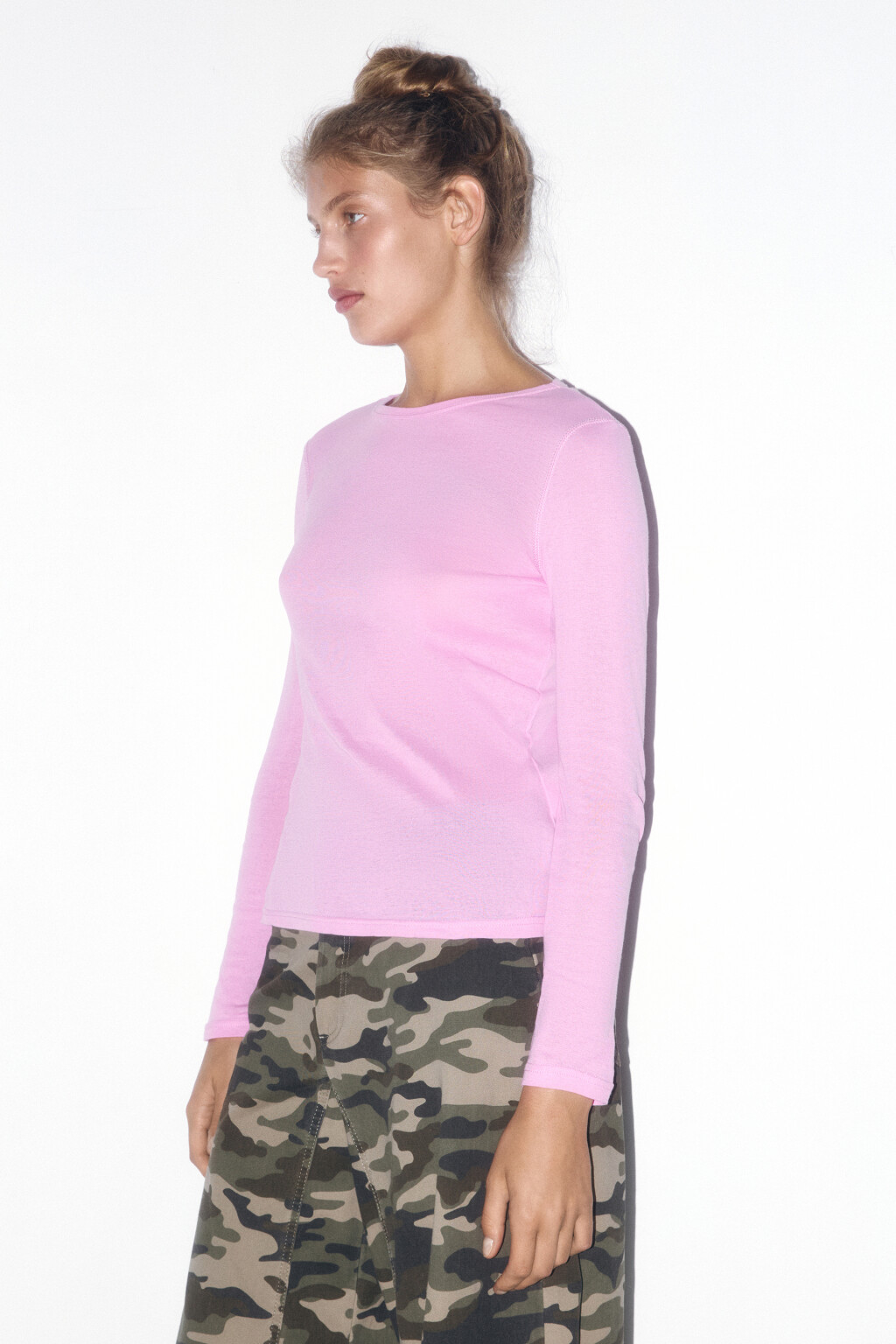 Лонгслив приталенный из тонкого хлопка - цвет розовый - 3