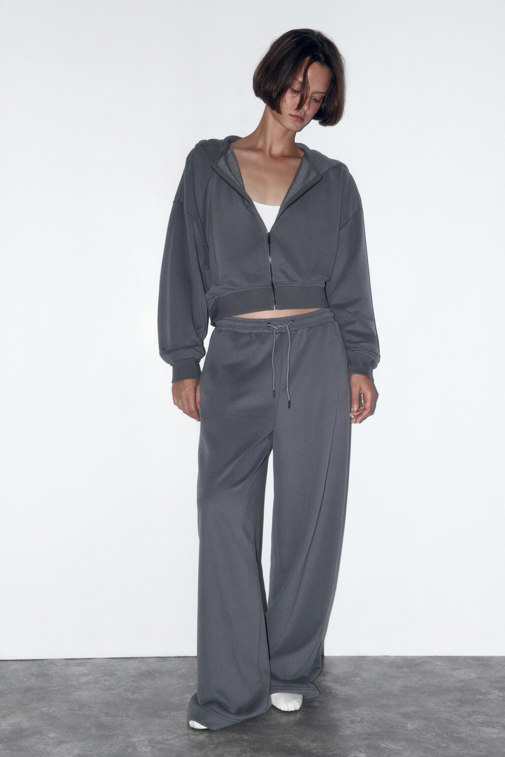 Худи-зипка укороченная с peach-эффектом - цвет серый - 5