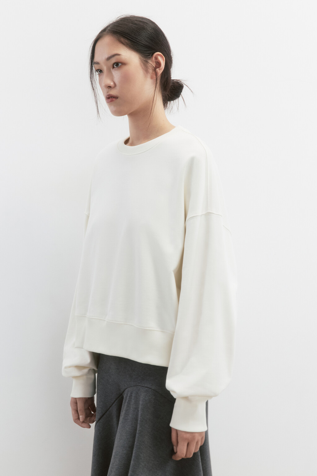 Свитшот oversize укороченный из футера - цвет молочный - 3