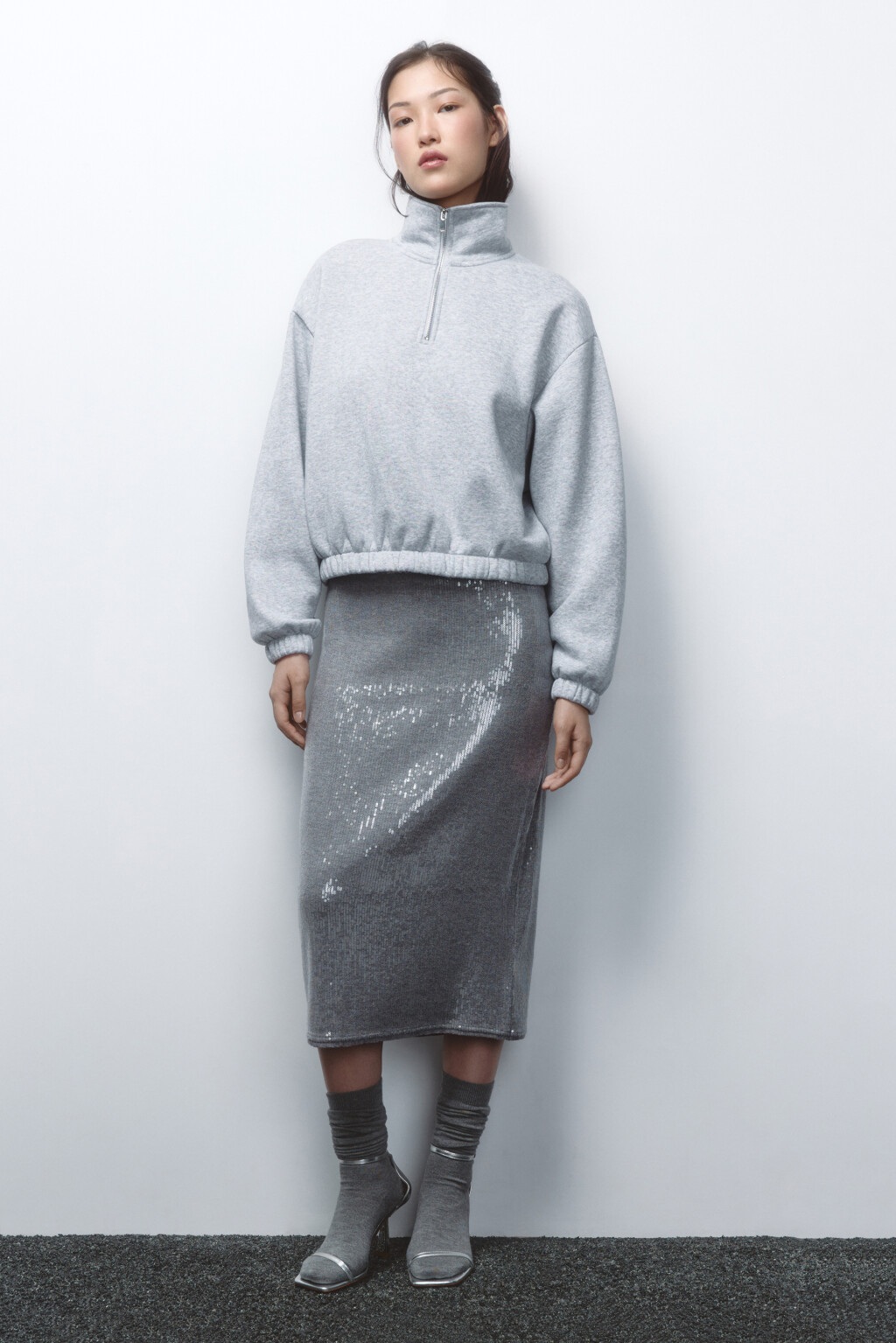 Толстовка укороченная с воротником на молнии - цвет серый - 10