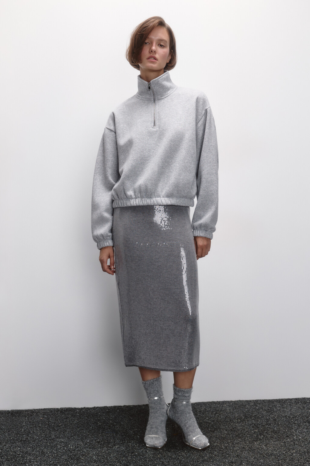 Толстовка укороченная с воротником на молнии - цвет серый - 6