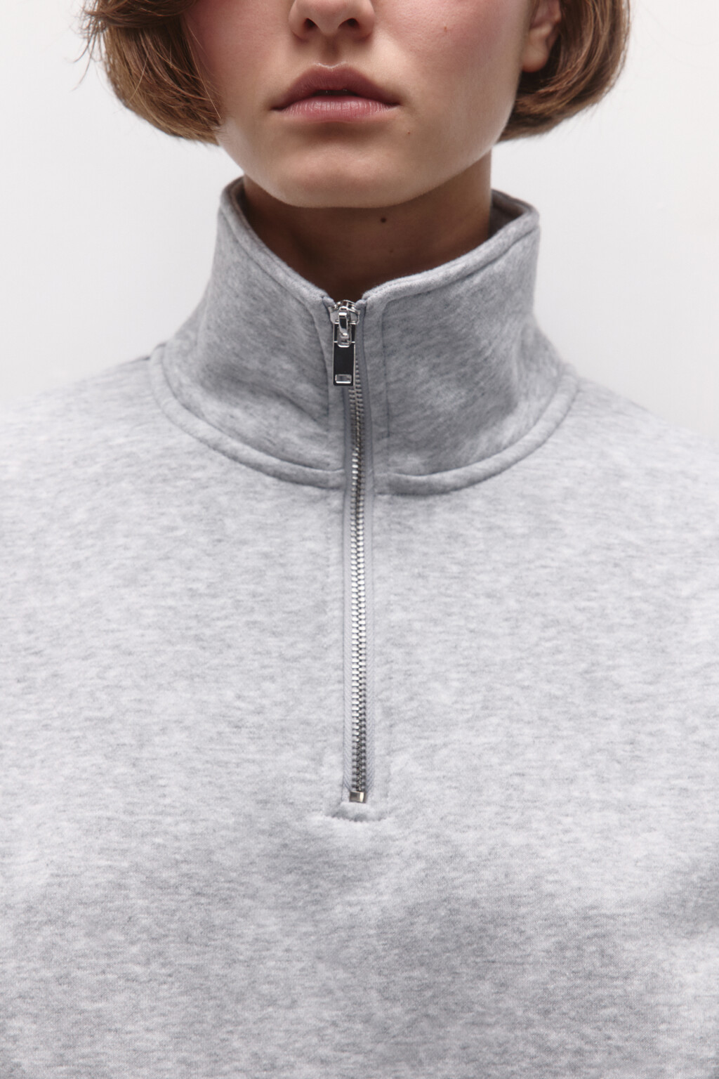 Толстовка укороченная с воротником на молнии - цвет серый - 7