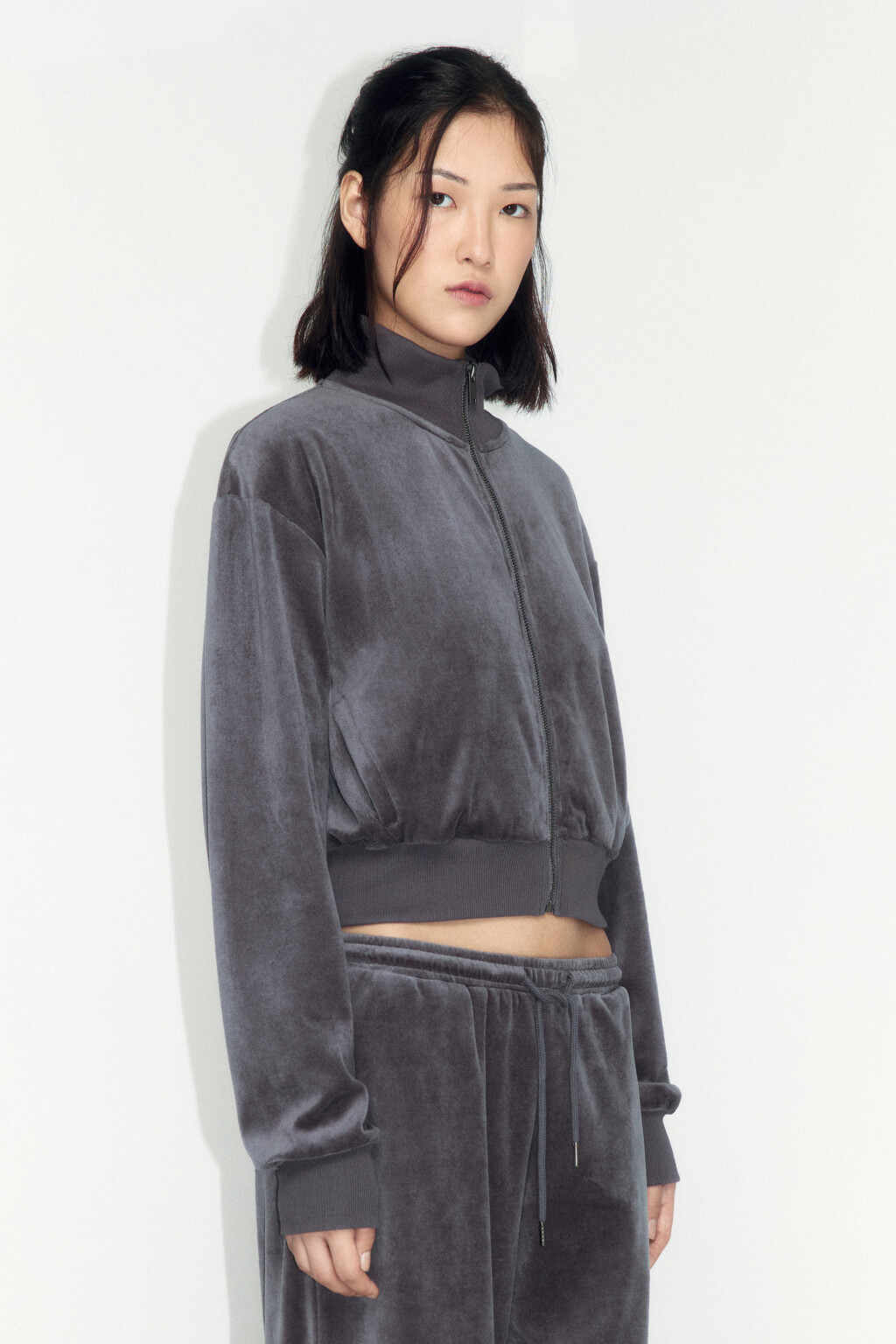 Худи на молнии с велюровой фактурой - цвет серый - 4