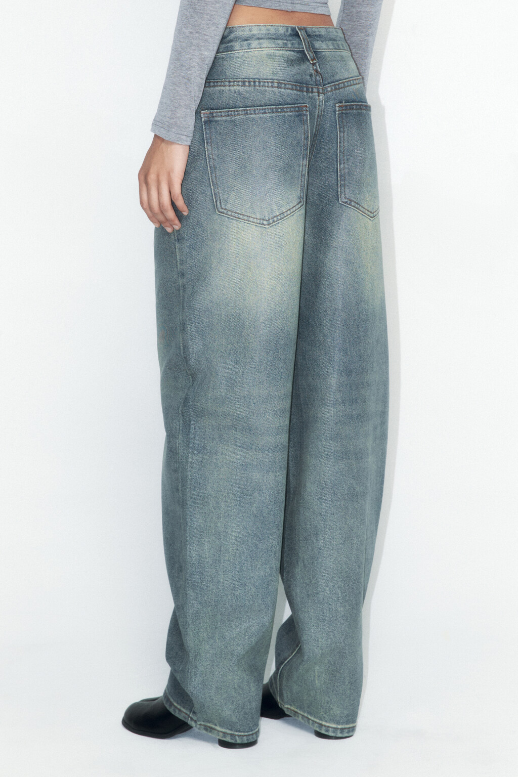 Джинсы baggy fit с прозрачным накатом - цвет темный тинт - 4