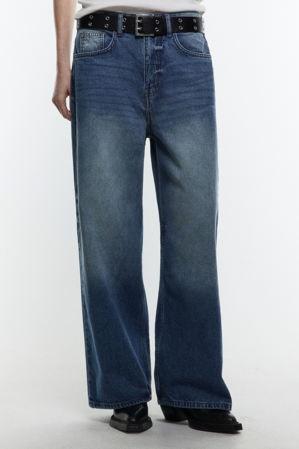 Джинсы baggy fit со средней посадкой и ремнем - цвет голубой - 2