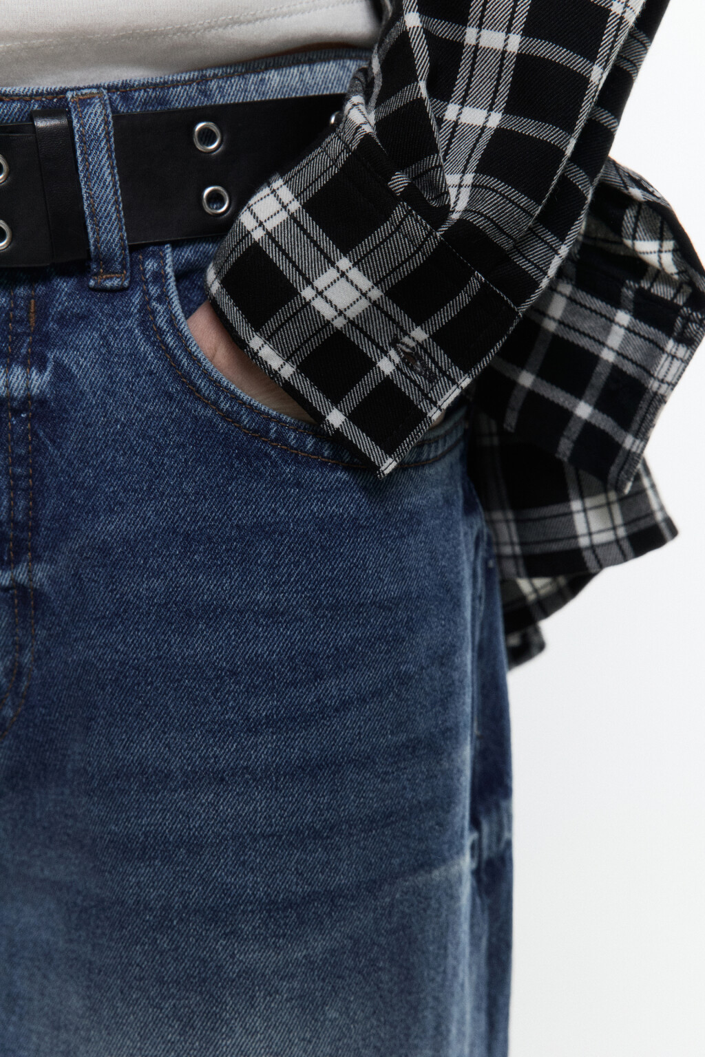 Джинсы baggy fit со средней посадкой и ремнем - цвет голубой - 7