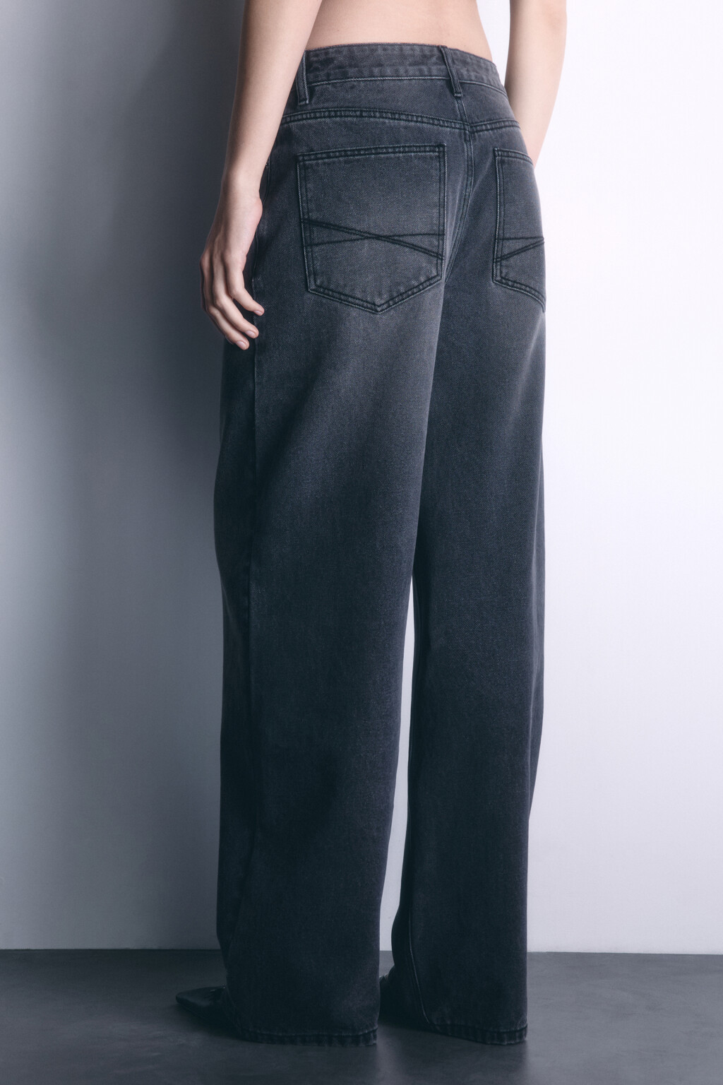 Джинсы baggy fit с эффектом масляной стирки - цвет серый - 5