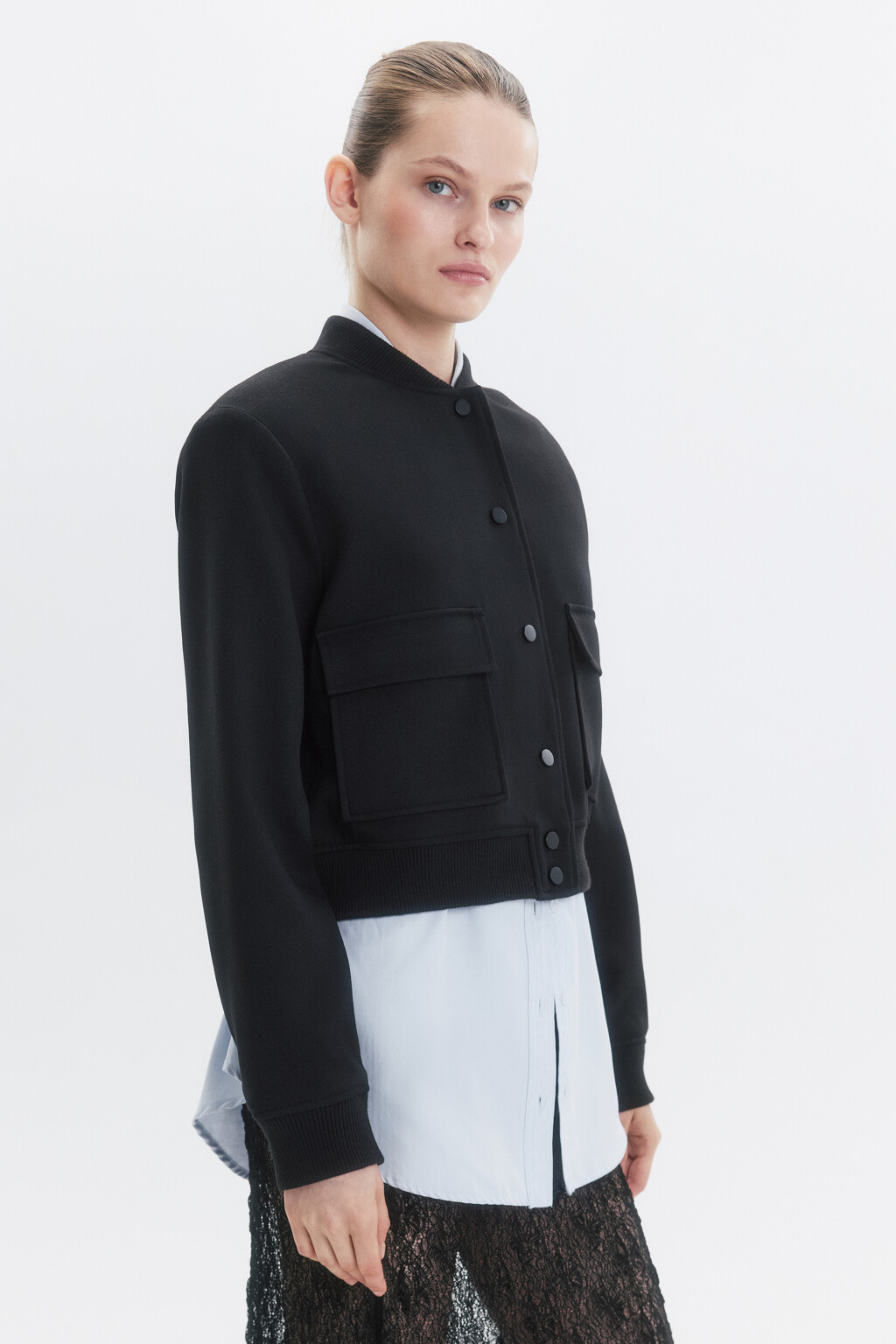 Жакет-бомбер укороченный с накладными карманами - цвет черный - 5