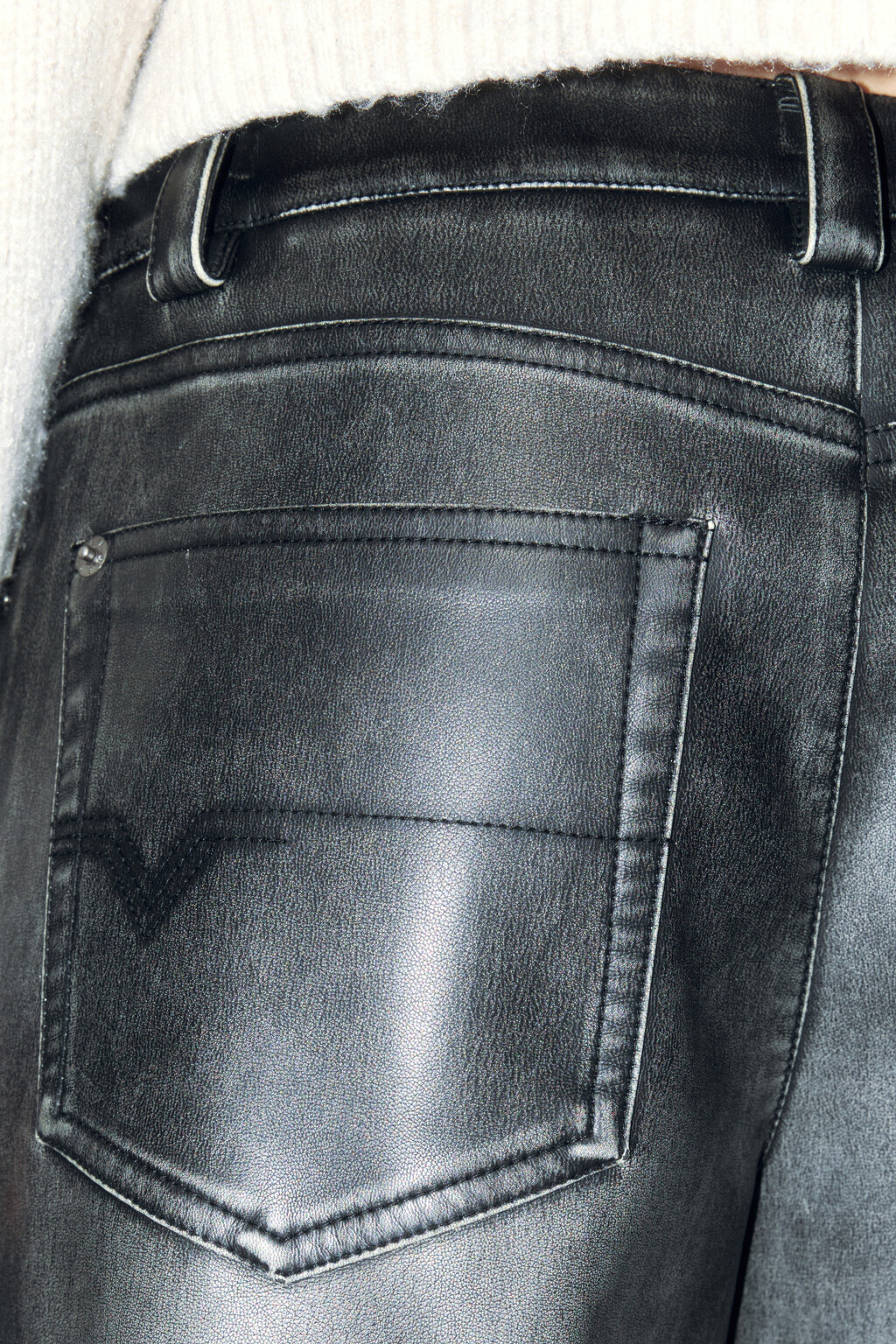 Брюки широкие из стираной искусственной кожи - цвет серый - 8