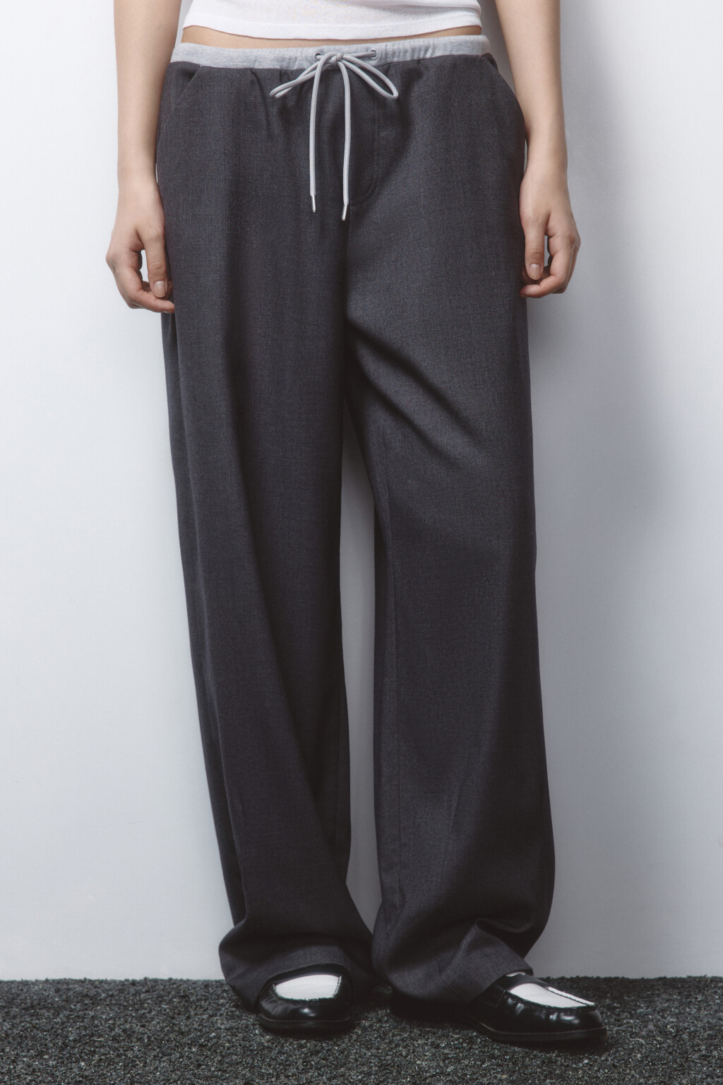 Брюки широкие костюмные с двойным поясом - цвет серый - 3