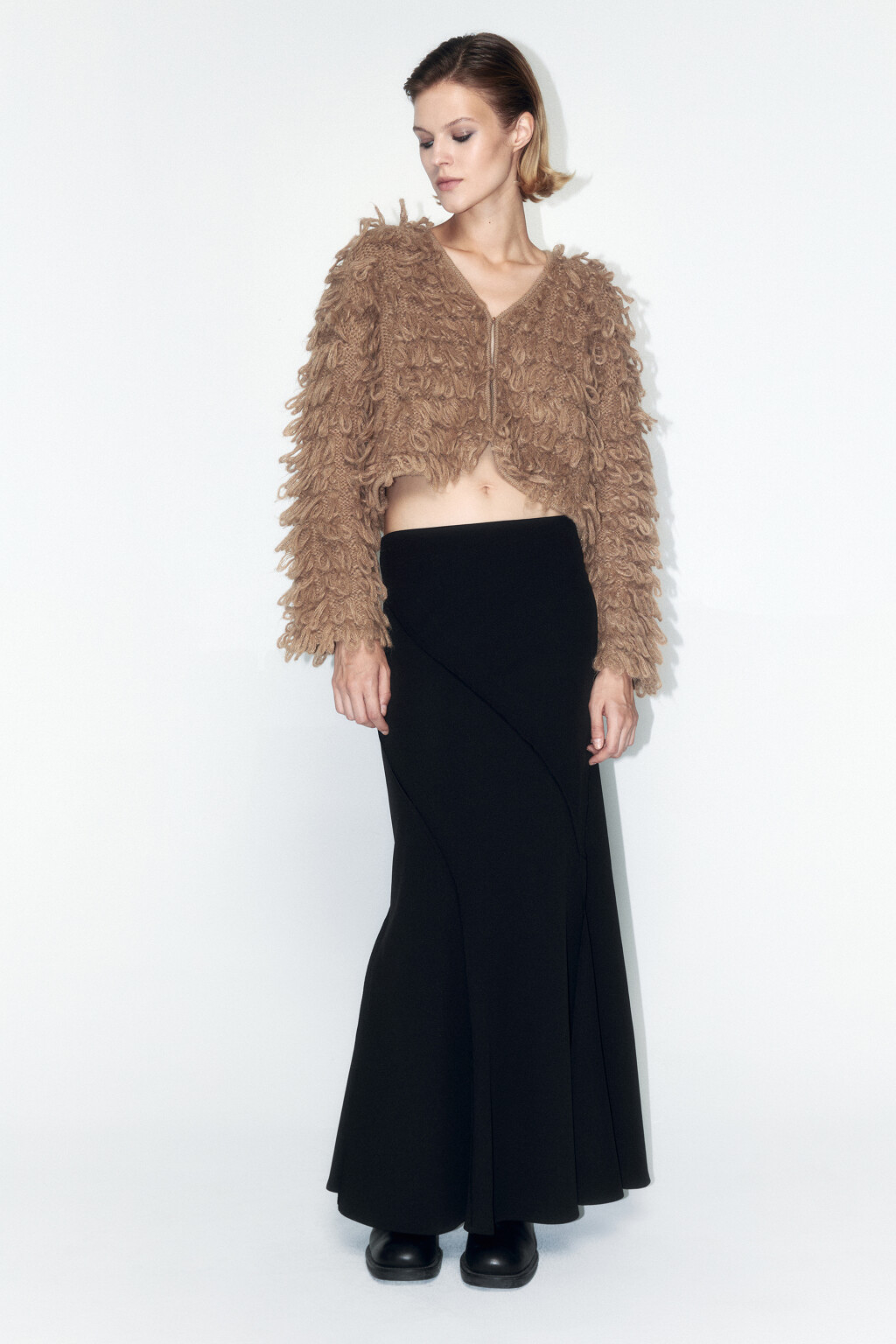 Юбка-годе макси трикотажная с воланом - цвет черный - 6