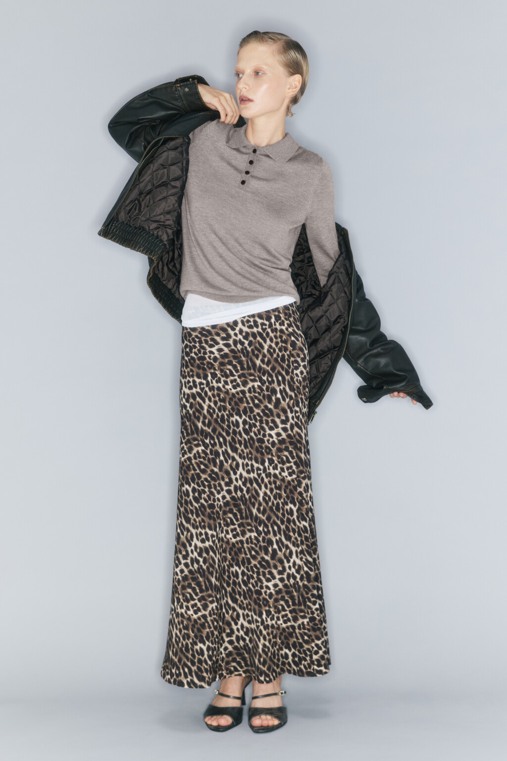 Юбка макси атласная с леопардовым принтом - цвет бежевый - 1