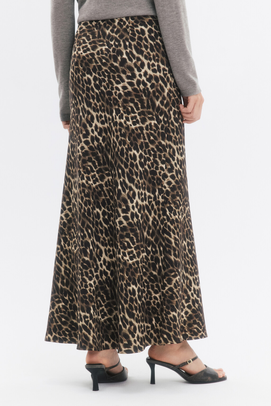 Юбка макси атласная с леопардовым принтом - цвет бежевый - 5