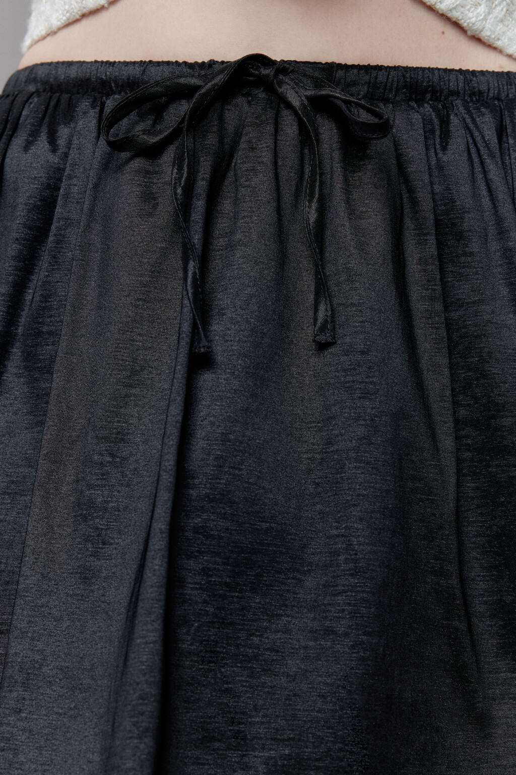 Юбка-баллон мини с поясом на завязках - цвет черный - 7